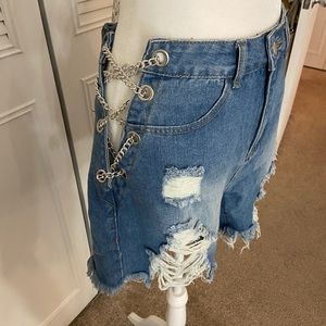 BRAND NEW Chain Lace-up Side Raw Hem Denim Shorts